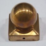 Paalornament bol+plaat, koper