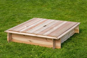 Zandbak 120x120 cm met deksel