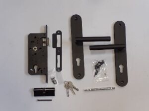 Cilinderslot Zwart met schild (ovaal) - Afbeelding 2
