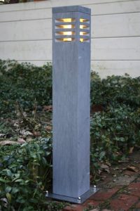 Blauwe hardstenen buitenverlichting 10x10x65cm